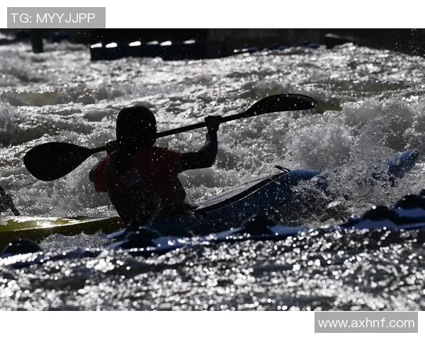 激流勇进挑战极限皮划艇激流回旋决赛精彩纷呈展现水上运动魅力