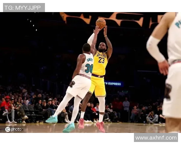 湖人球星詹姆斯百场三双里程碑：传奇的崛起与未来的展望