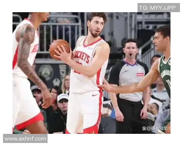 火箭豪取决赛首胜，领先雄鹿1-0