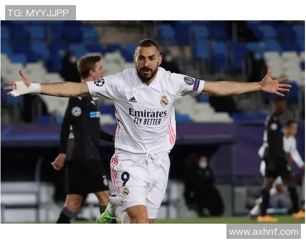 皇马逆转晋级欧冠决赛，本泽马梅开二度成最大功臣